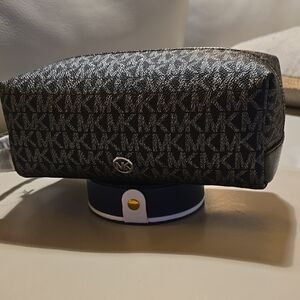 Michael Kors Black Monogram  Accessory Pouch BNNU